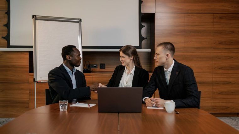experts indispensables pour réussir la cession de votre entreprise