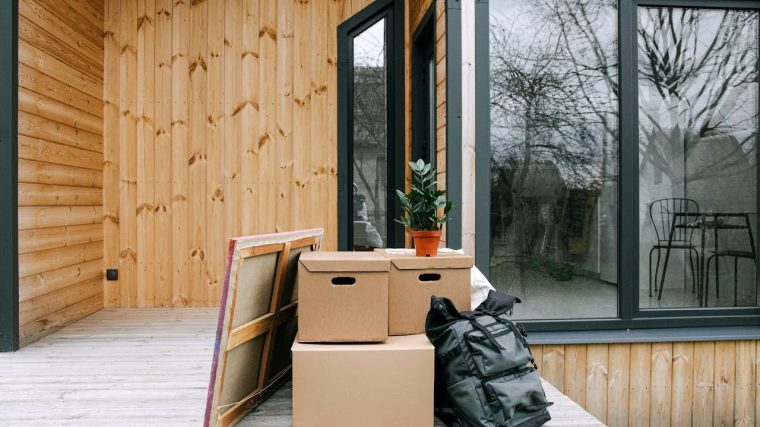 avantages et conseils de réalisation de L'extension de maison en bois et zinc