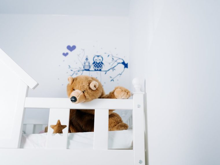 conseils et idées pour un Papier peint adapté pour une chambre de bébé garçon